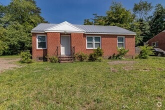 Building Photo - 900 S Best St