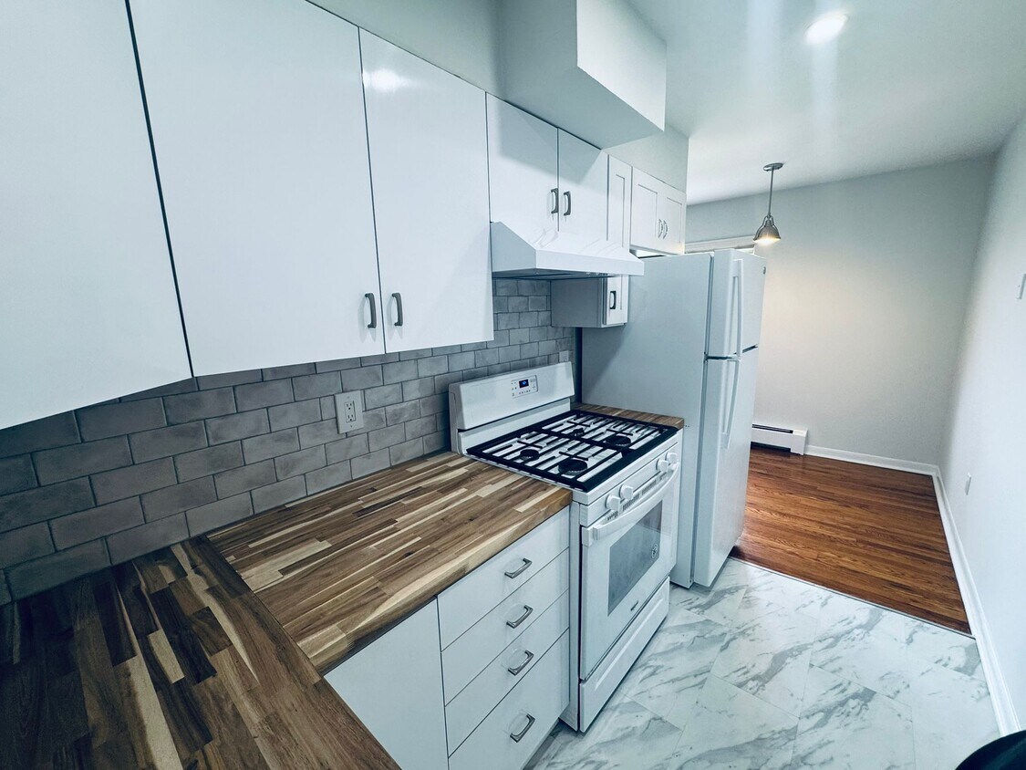 Foto principal - 100 Bergen Blvd