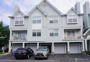 Building Photo - 48 Prestwick Way