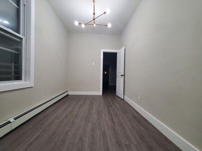 18 - 61 Greenville Ave