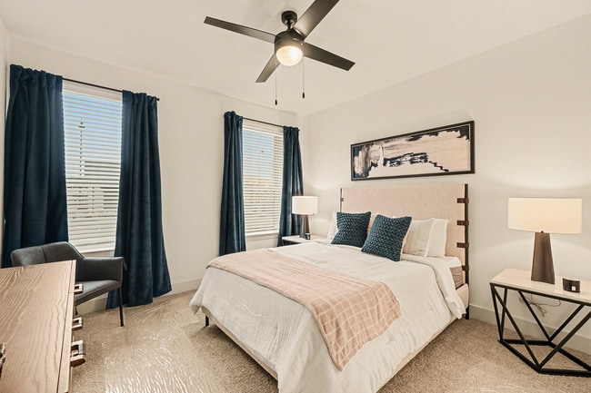 Building Photo - Paragon Ranch