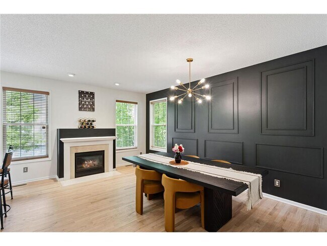 Foto del edificio - 731 2nd St NE