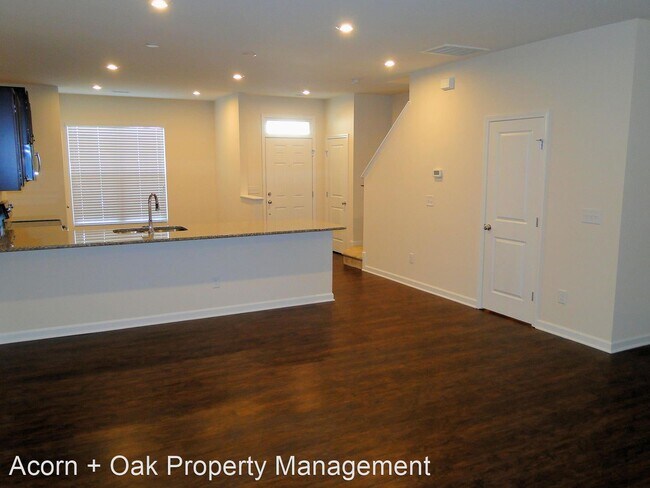 Building Photo - 3 br, 2.5 bath House - 8814 Commons Townes...