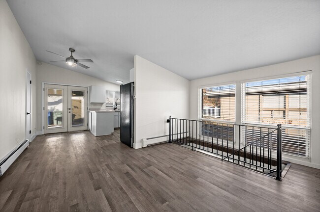 Building Photo - 1431 e 3000 s
