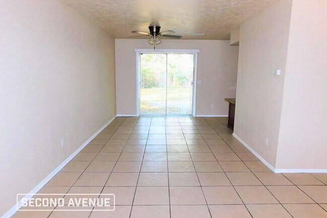 Foto del edificio - 1129 NW 103rd St