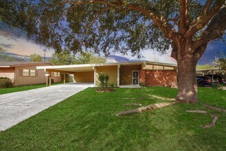 Building Photo - 5326 Heatherbrook Dr