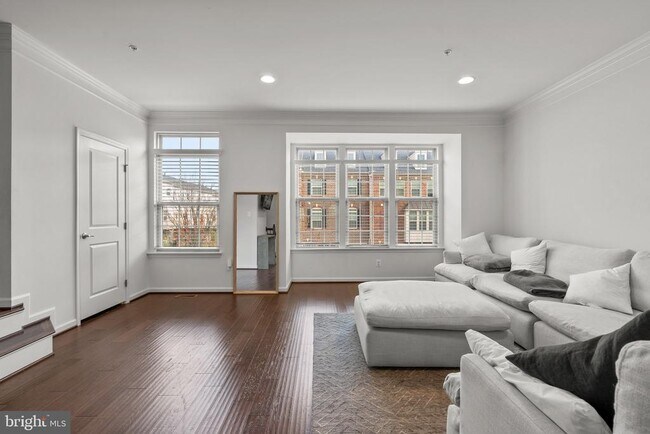 Building Photo - 14407 Sandy Ridge Ln