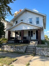 Building Photo - 490-492-492 E Jenkins Ave