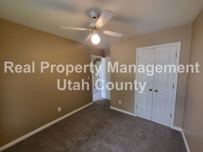 Foto del edificio - Great Provo Home-Dogs Allowed!