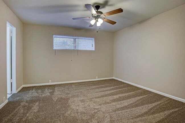 Building Photo - 508 Branard St