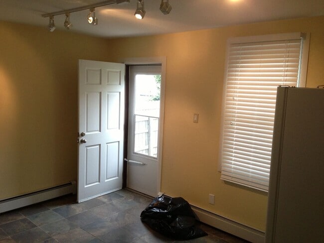 Foto del edificio - Duluth, MN - 4 bed - 2 bath