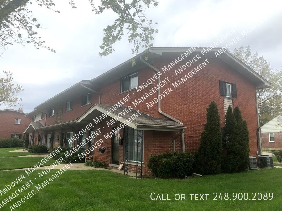 Primary Photo - North Royal Oak Townhouse