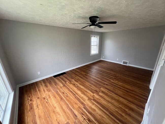 Foto del edificio - 525 E 222nd St