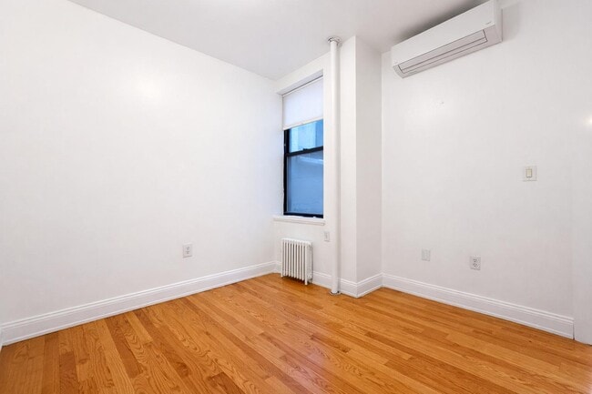 Foto del edificio - 29 W 12th St