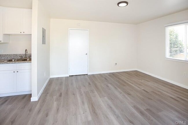 Building Photo - 10709 Sherman Pl