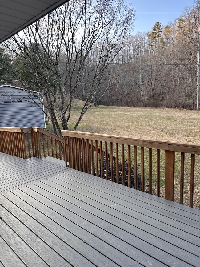 Building Photo - 304 Carson Elliott Dr