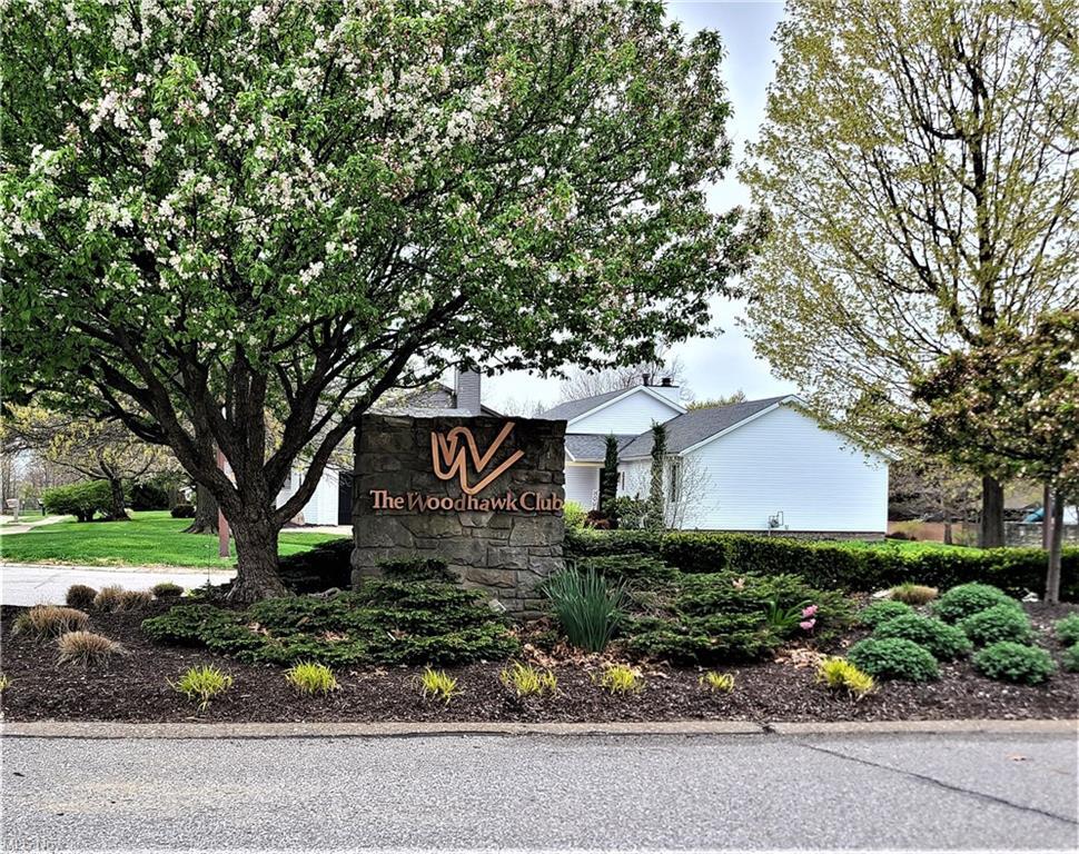 Primary Photo - 200 Fox Hollow Dr