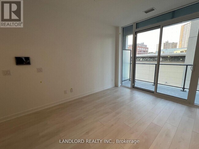 Building Photo - 5 Defries St