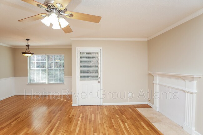 Foto del edificio - 1936 Main St NW