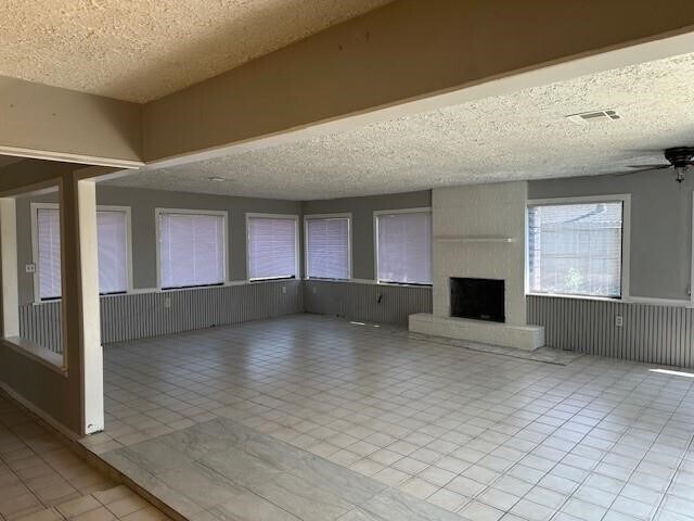 Foto del edificio - 7839 Vernwood St