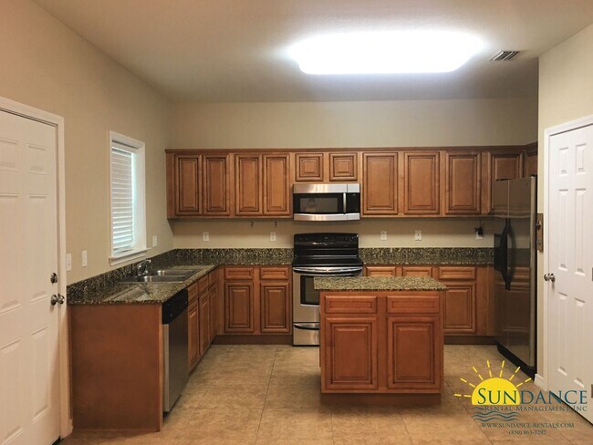 Foto del edificio - Lovely 3 Bedroom Townhouse in Fort Walton ...
