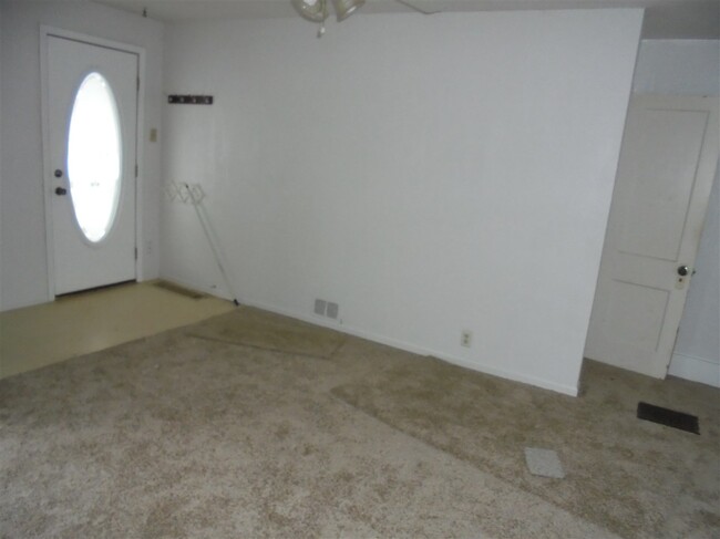 Foto del edificio - 2209 Lower Huntington Rd