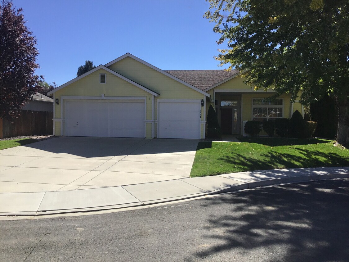 2983 Almazan Court House Rental in Sparks, NV