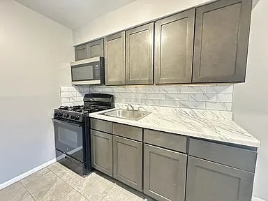 Building Photo - 8410 Bustleton Ave
