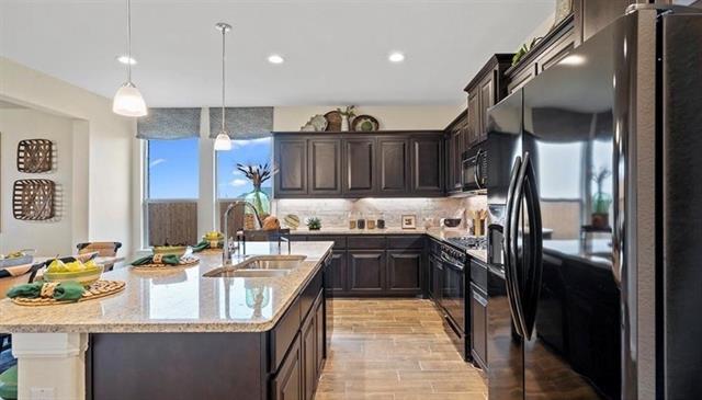 Foto del edificio - 3207 Camden Creek Dr