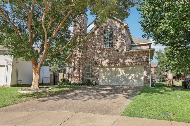 Foto del edificio - 7719 Lakecrest Ct