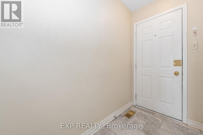 Building Photo - 26 McDermot Ct