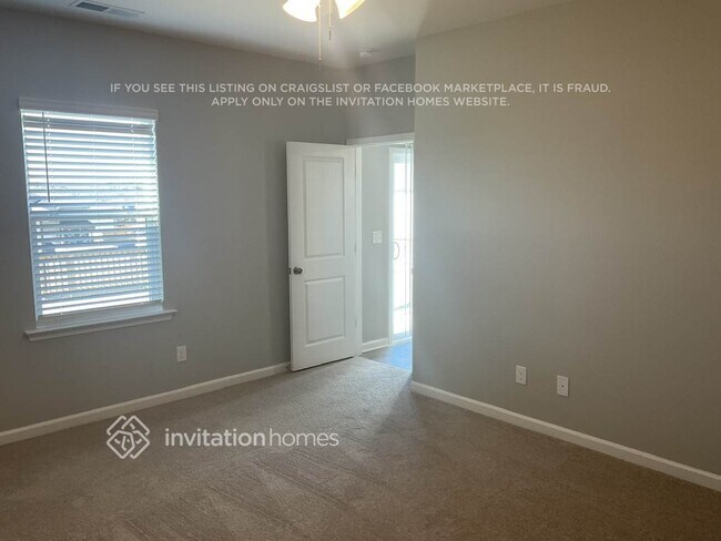 Foto del edificio - 513 Almere Dr