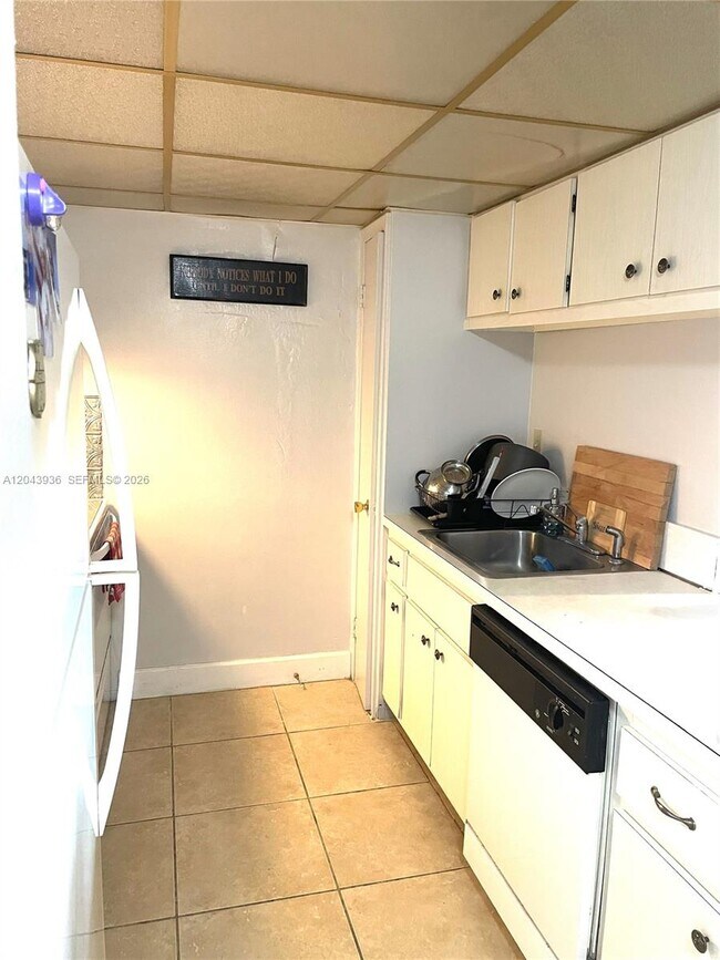 Building Photo - 7477 SW 82nd St