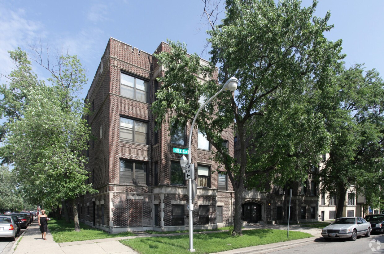 Foto principal - 5401 S Ellis Ave