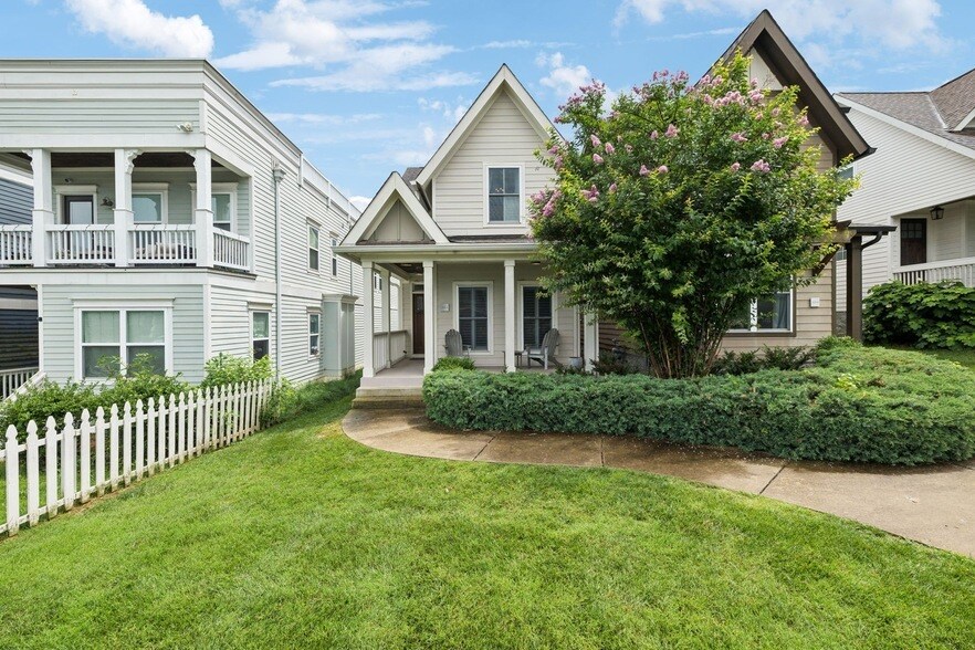 Foto principal - 1013A Caldwell Ave