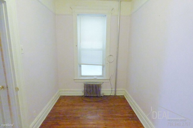 Building Photo - 253 20th St