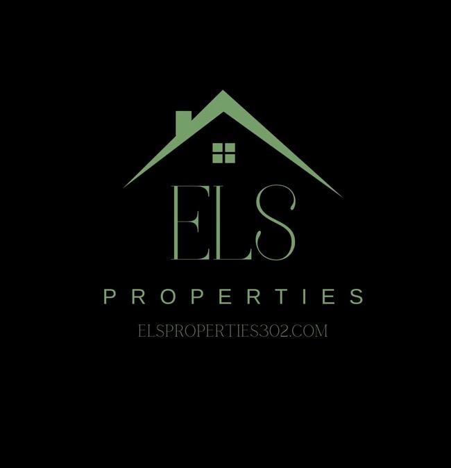 Photo - 422 E 4th St House