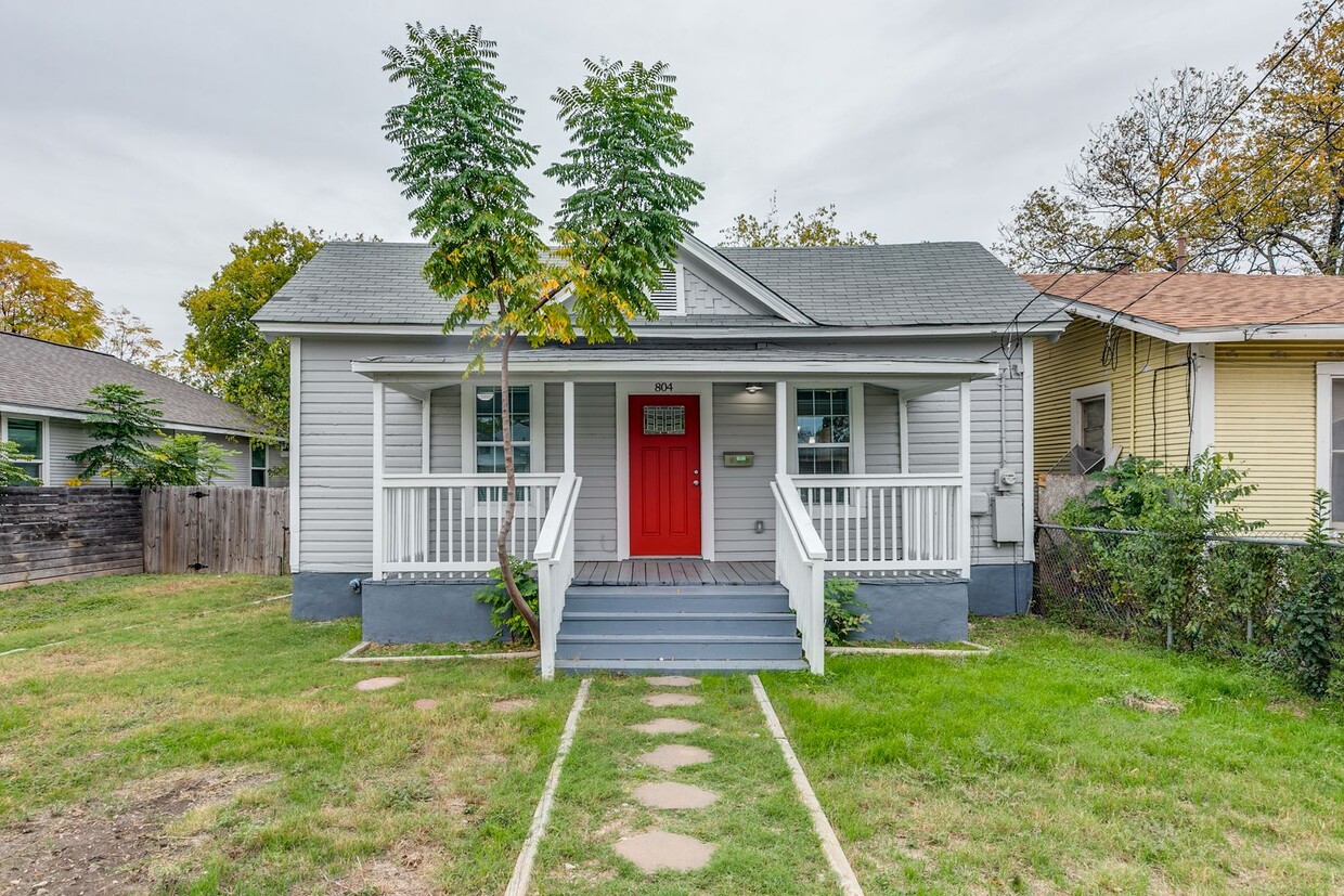 Foto principal - CHARMING 3-BEDROOM IN DENVER HEIGHTS