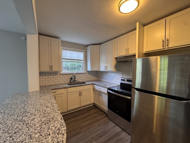 Foto del edificio - 1715 Perry St