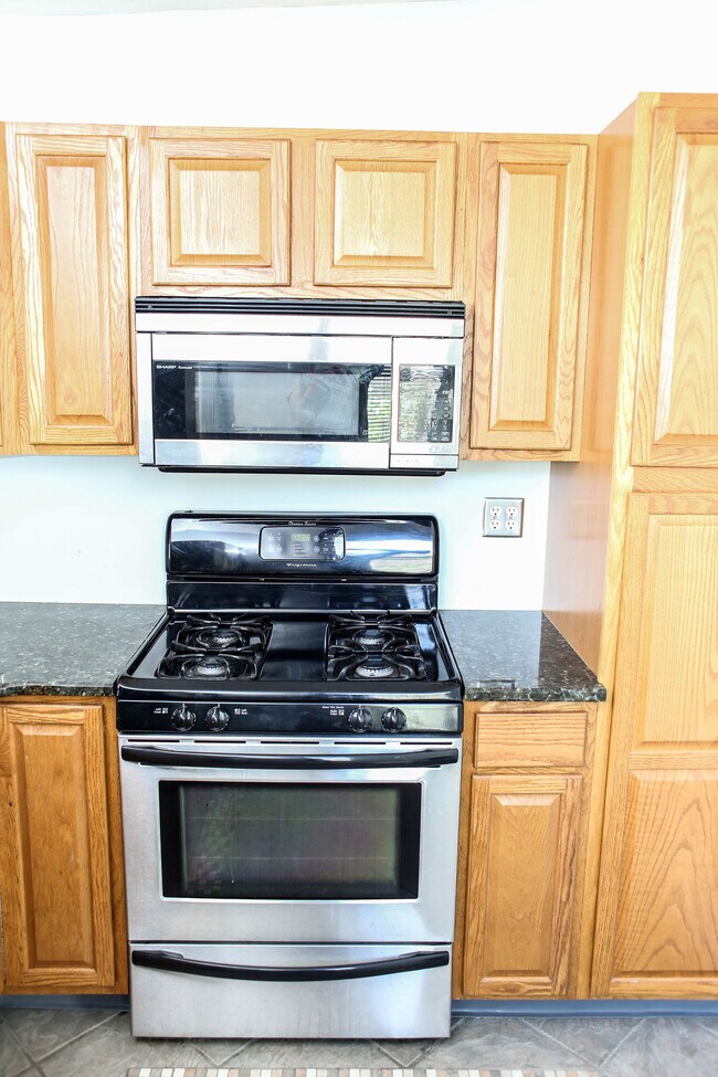 Foto del edificio - 2823 Chatham St