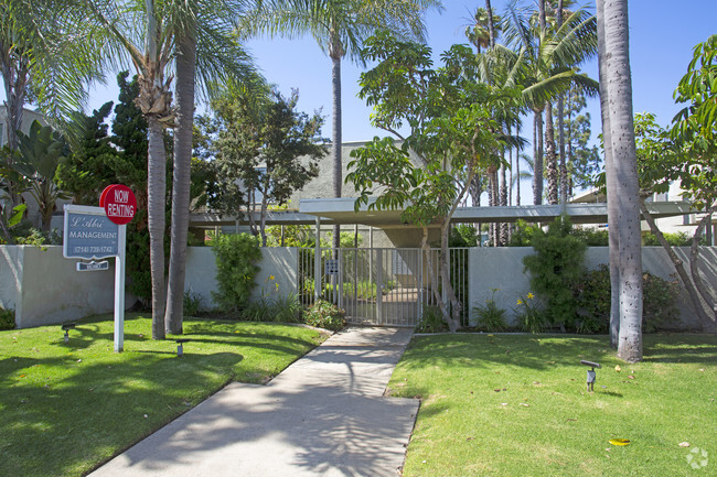 Building Entrance - Monte Sereno Apartments