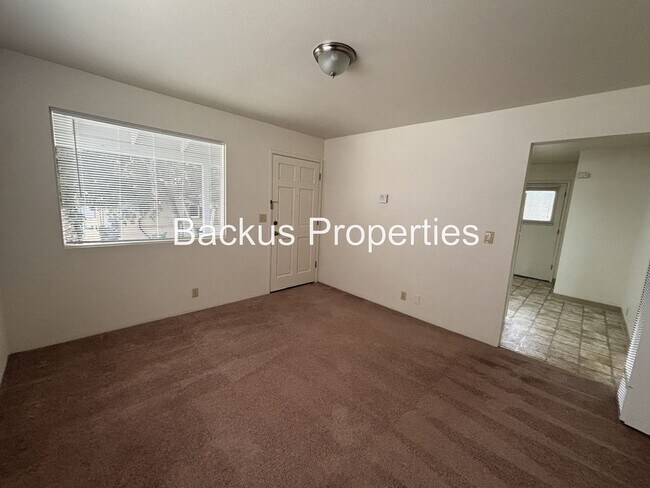 Foto del edificio - Darling two bedroom home in Monterey