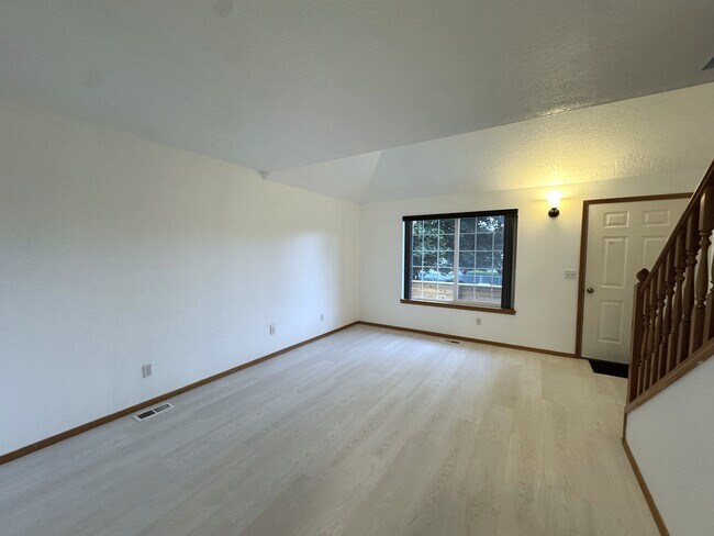 Foto del edificio - 4534 SW Pasadena St