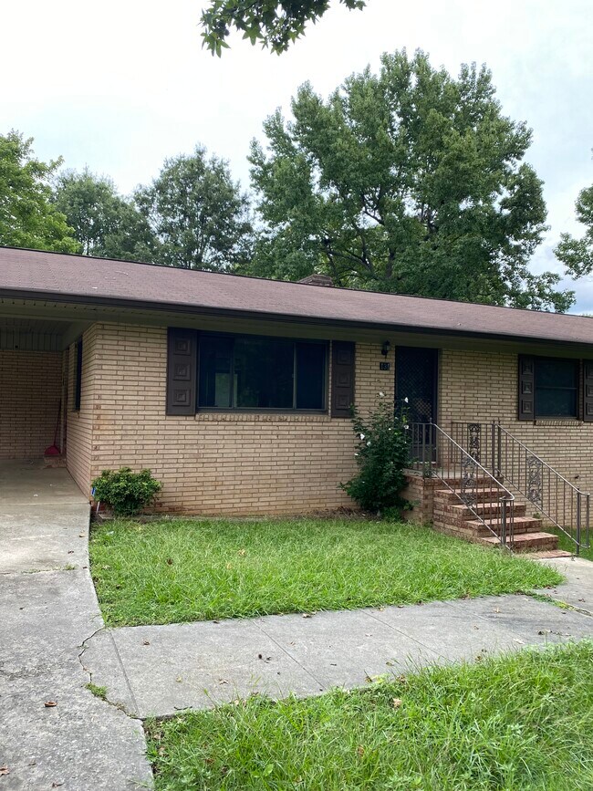 Foto del edificio - 134 Piedmont Dr