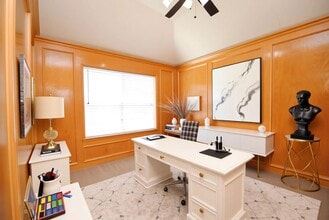 Building Photo - 5202 Summer Snow Dr