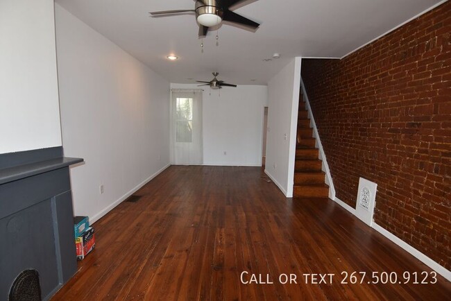 Foto del edificio - Great  2BR house in Port Richmond area. W/...