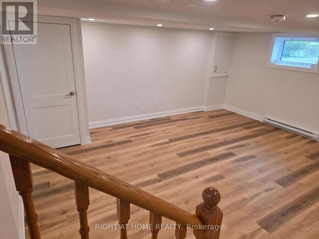 Building Photo - 117 Montrave Ave