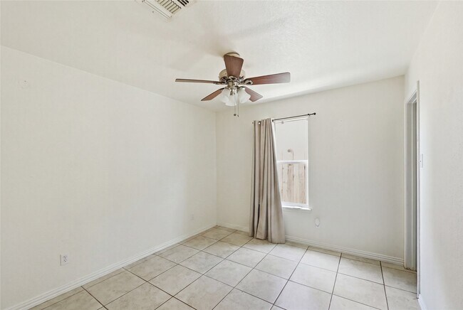 Foto del edificio - 7827 Raven Creek Ln