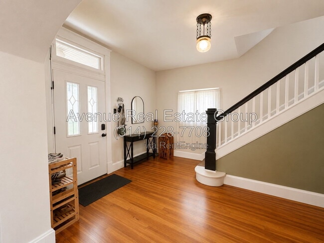 Building Photo - 6575 Scanlan Ave