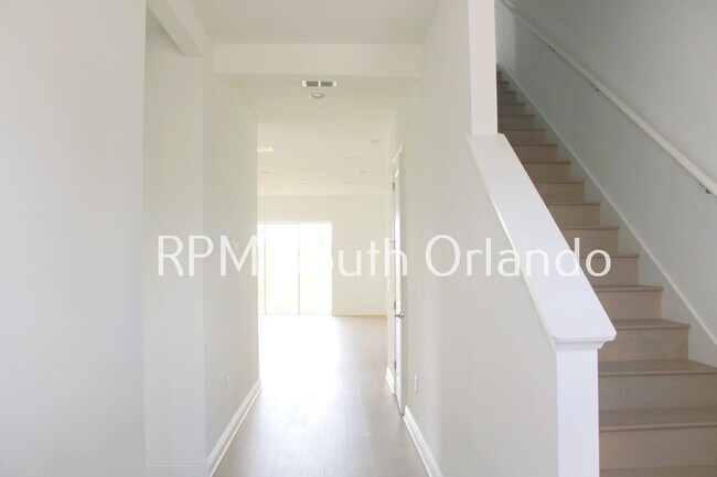 Building Photo - 4 BED / 3.5 BATH - IN LAKE NONA
